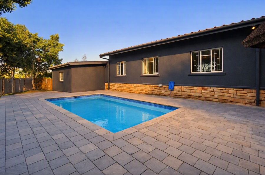 3 Bedroom Property for Sale in Mossel Bay Central Western Cape